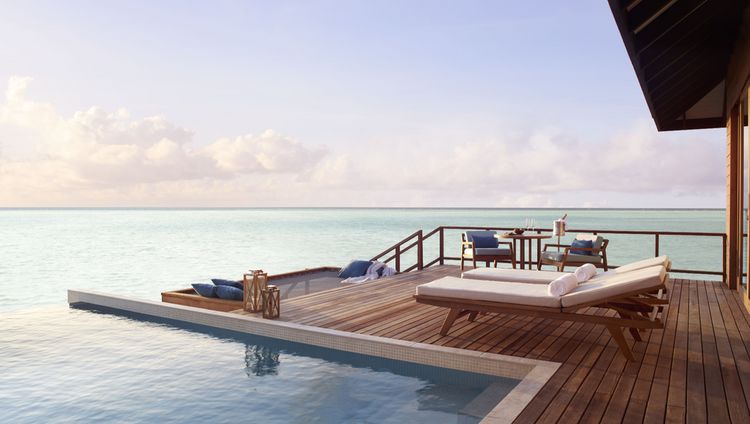 Anantara Veli Maldives Resort Deluxe Overwate