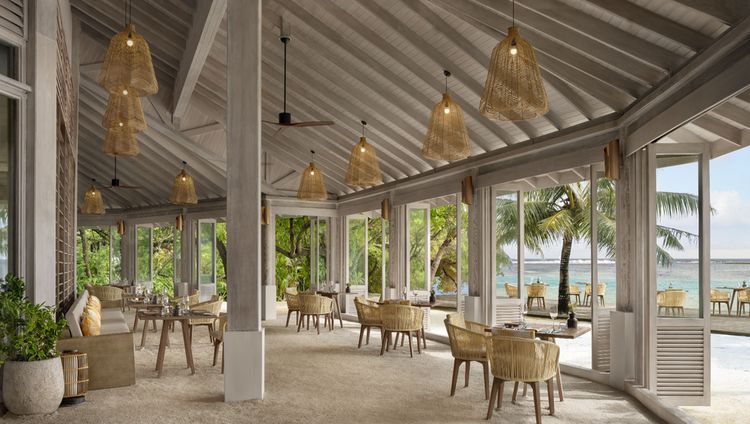 Anantara Veli Maldives Resort-Restaurant Cumi