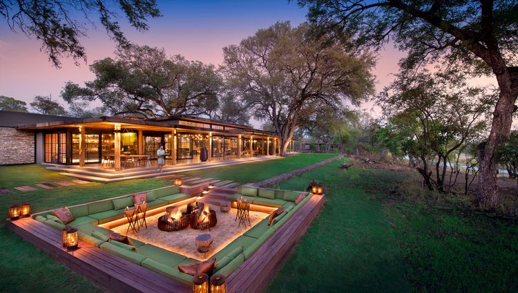 andbeyond Tengile River Lodge - Feuerplatz