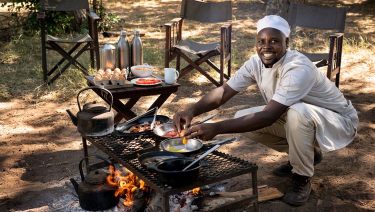 andBeyond Chobe Under Canvas - Der Koch am Gr