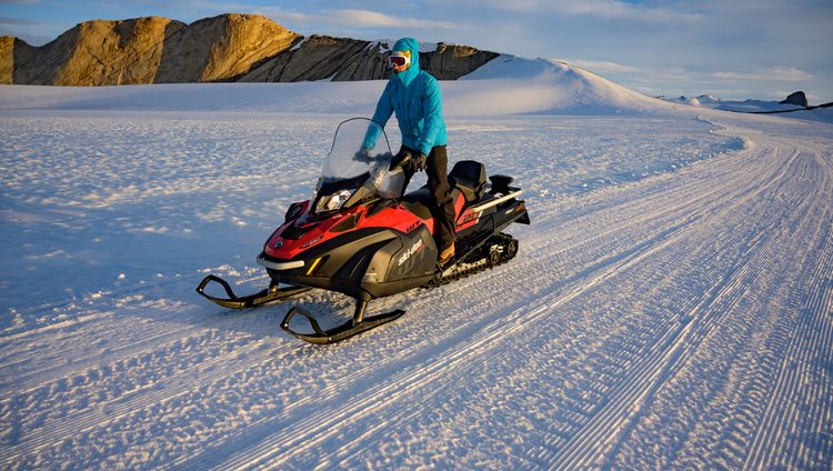 Whichaway Camp - Tour mit dem Schneemobil